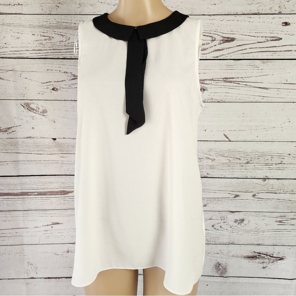 Vince Camuto Sleeveless Bow Neck Blouse White Black Accent - Medium
